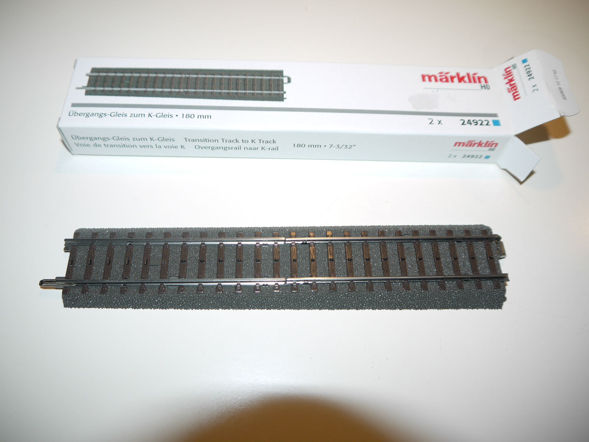 Märklin 24922 Overgangsskinne Fra C til K skinne Nyt H0 AC. pris per stk.