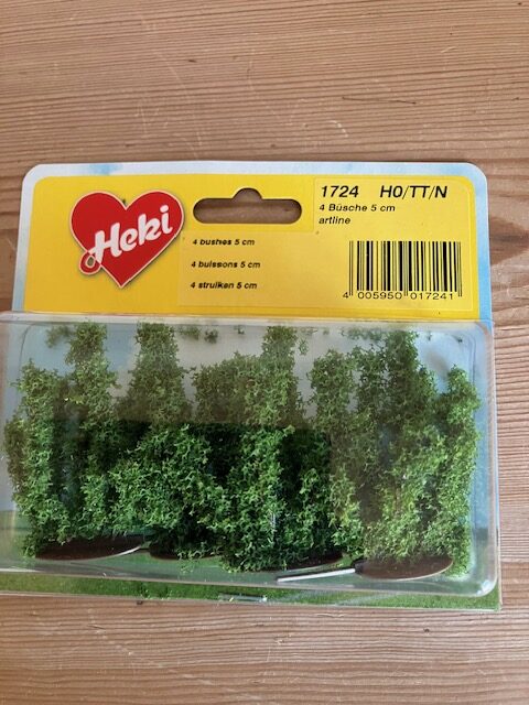 HEKI 5 Buske 5 cm Høj Ny H0 TT N..