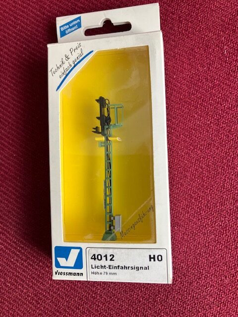 Viessmann 4012 Indkørselssignal med 3 lysdioder. H0 Som Ny. Vejl 189 kr