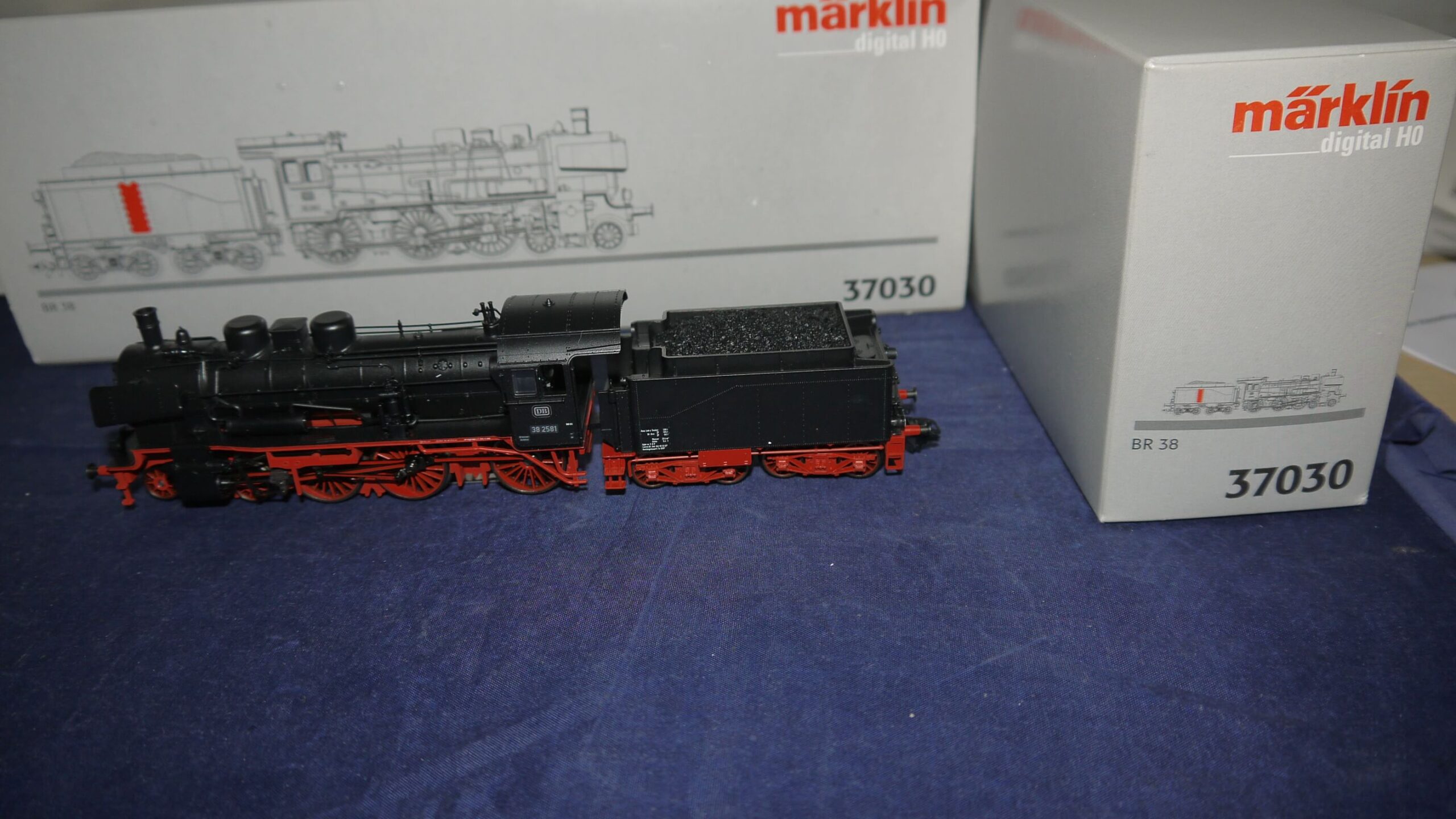 Märklin 37030 Br 38 2581 Dig. kun prøvekørt. Som Ny H0.