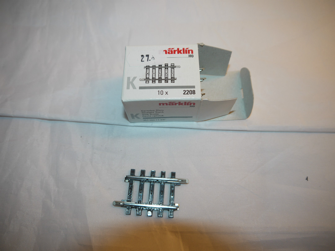Märklin 2208  K skinne lige 35,1 mm Ny Pris pr stk.  H0 AC