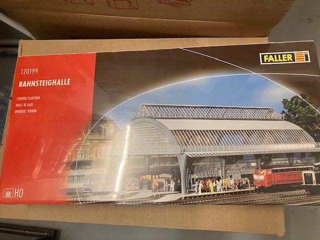 Faller 120199 Perronhal Nyt Byggesæt H0.