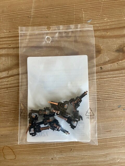 Märklin 72025 5 Strømførende kortkoblingshoveder til standard koblingslommer H0 NY