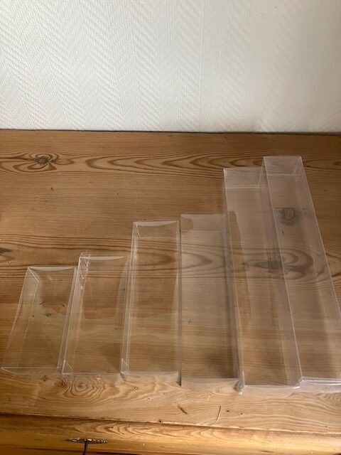 Plastbokse Til modeltog og Biler mm Se beskrivelse og Priser.fra 9 kr.