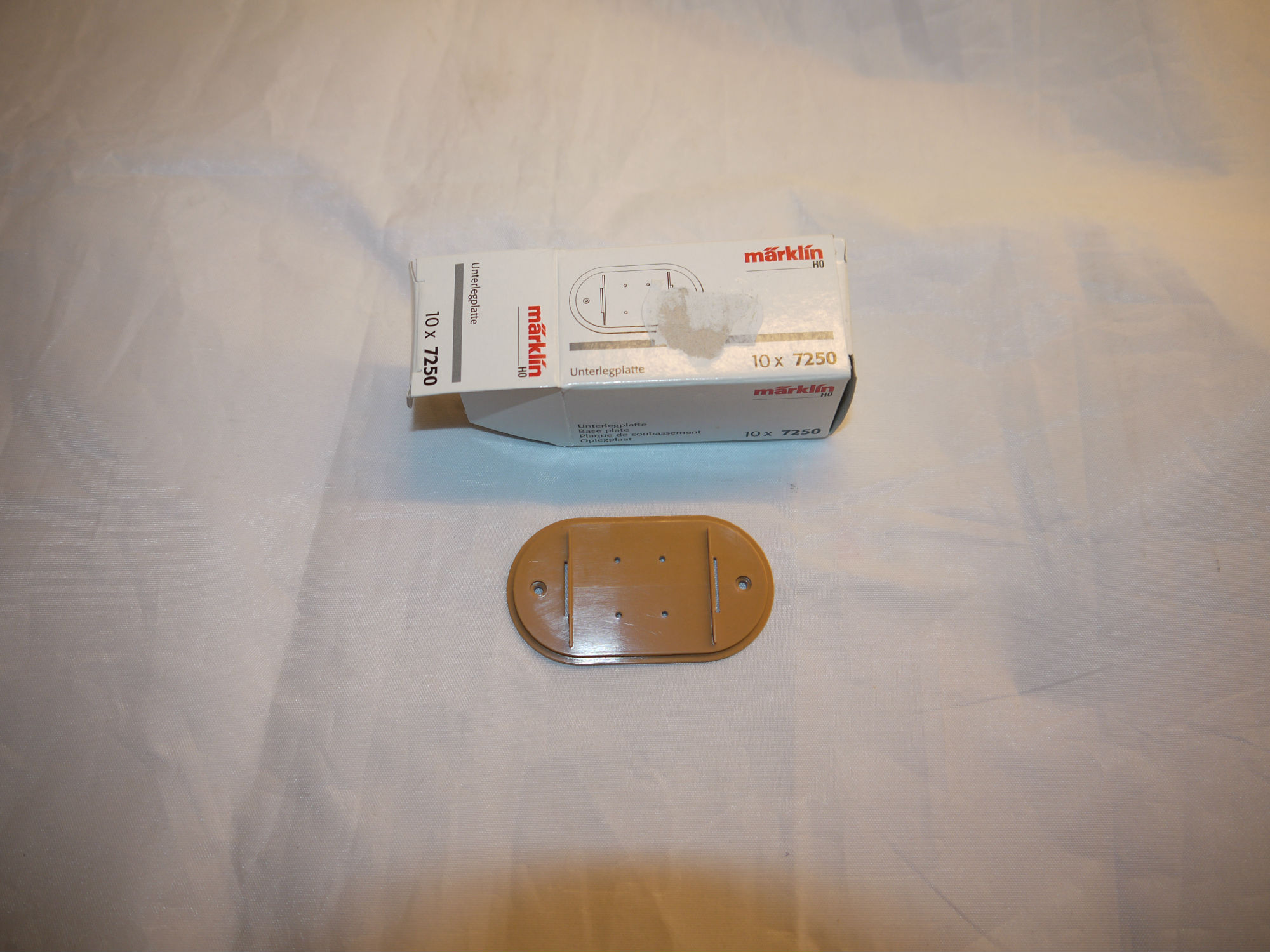 Märklin 7250 Base til Bropiller.. H0 AC ,, Pris pr stk.