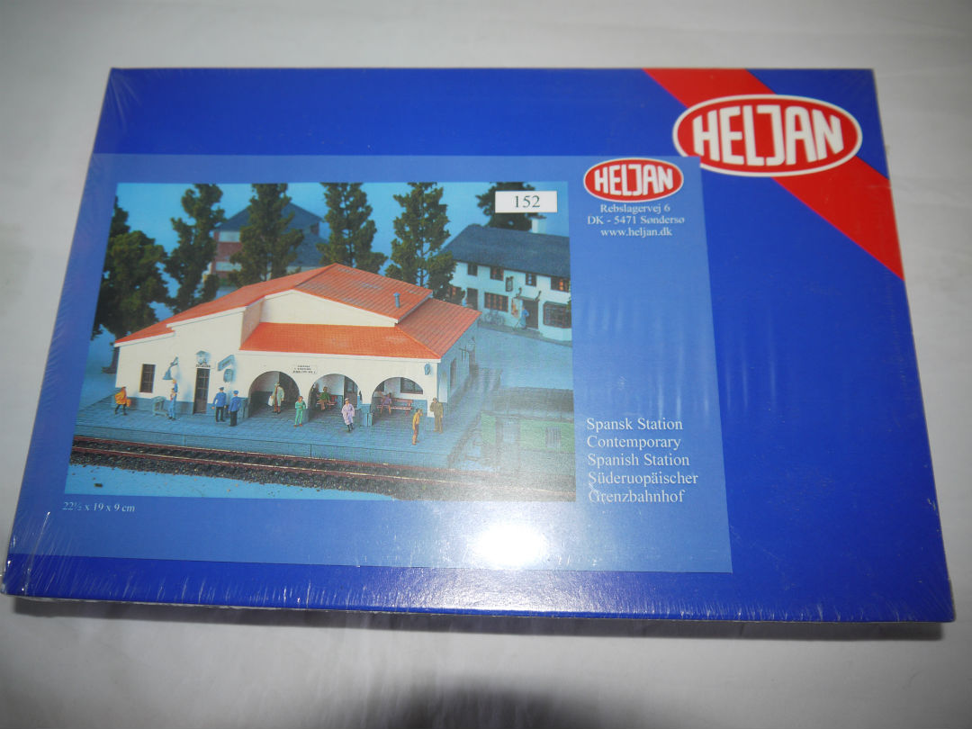 Heljan 152 Spansk Station Byggesæt, Nyt i pakning, 22,5x19x9 cm H0 Før 300 Kr