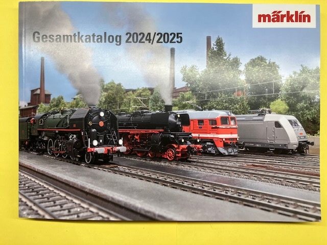 Märklin Katalog 2024/2025 Fåes både engelsk og Tysk NYT