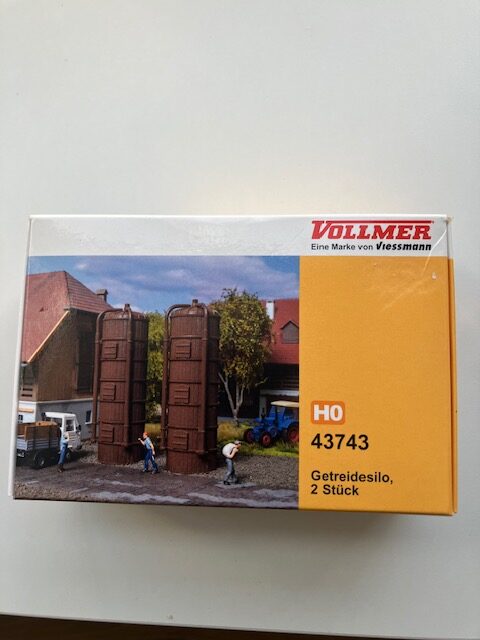 Vollmer 43743 2 stk Kornsilo. Nyt.