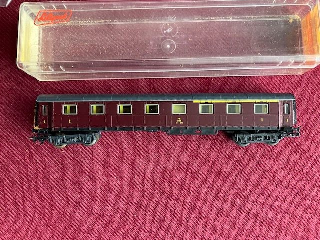 Liliput 280 DA DSB AV 241 Personvogn Let Brugt H0. DC.