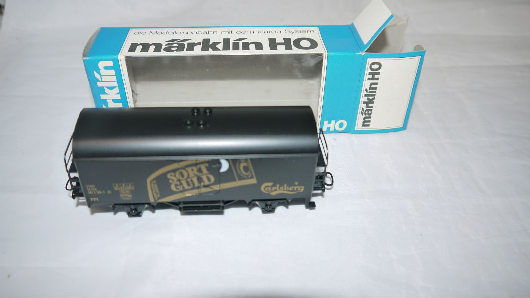 Märklin 4415.XXX DSB Carlsberg Sort Guld Ny i æske. H0 AC