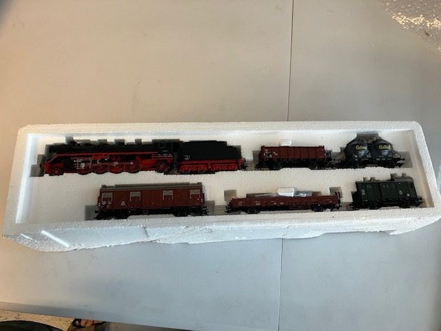 Märklin BR 41 354  Delta adr 78 og 5 godsvogne Fra startsæt 29625 Som Ny fra Samling H0