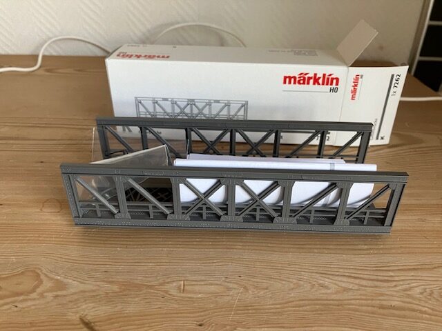 Märklin 7262 Gitterbro  180 mm lang til K og M skinner, H0 Ny