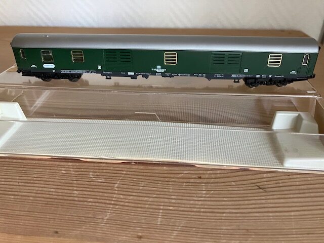 Fleischmann 8100 DB pakvogn 51 80 95-70 010-1 Frankfurt Spor N  Let Brugt,