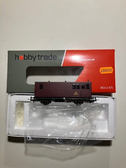 Hobby Trade 51054 DSB EH 6775 Vinrød post vogn  47725 Let Brugt H0.